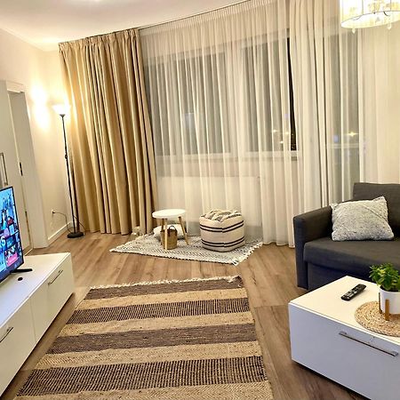 Moonlight Charming Shelter - 3Br 180º Balcony View Leilighet Oradea Eksteriør bilde